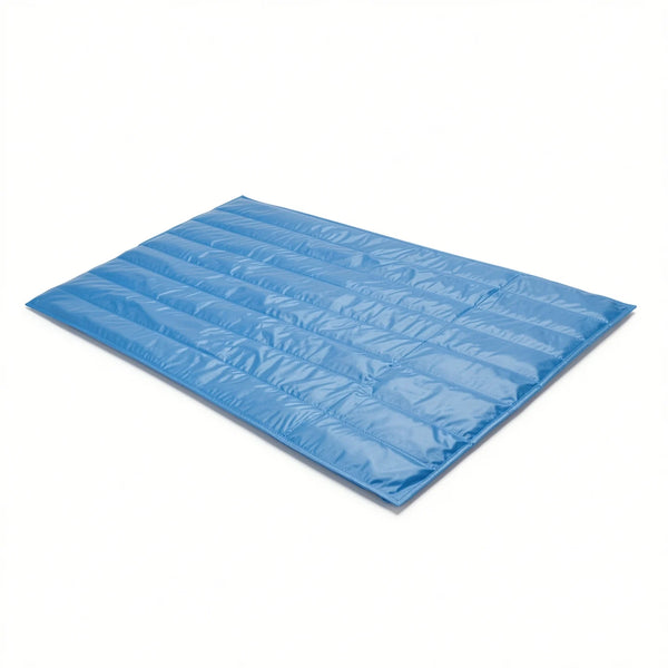 Cooling gel mat laid flat, unoccupied